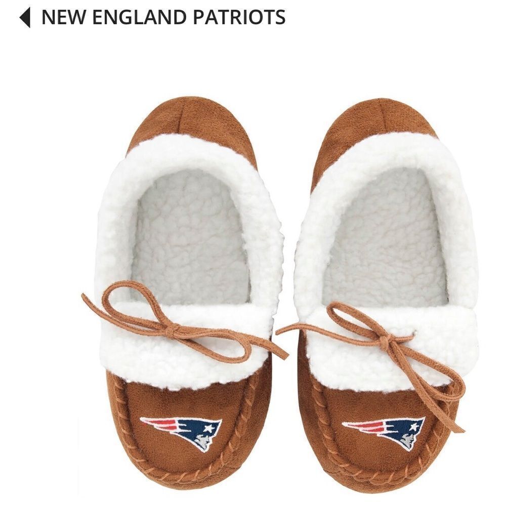 NFL kids New England Patriots moccasins size 3-4 M